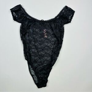 Victoria’s Secret Black Stretch Lace Bodysuit Size Large